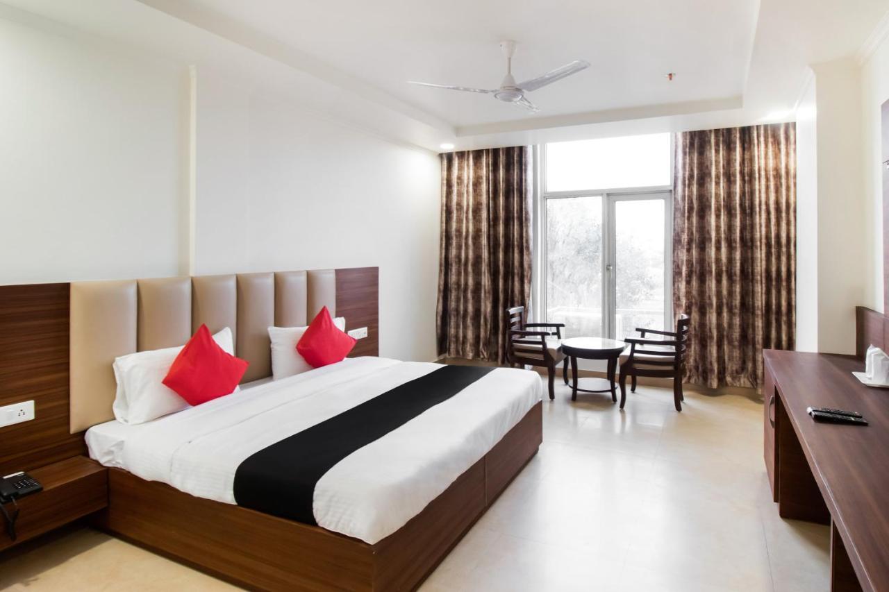 Hotel Grand 81 Faridabad Exterior photo