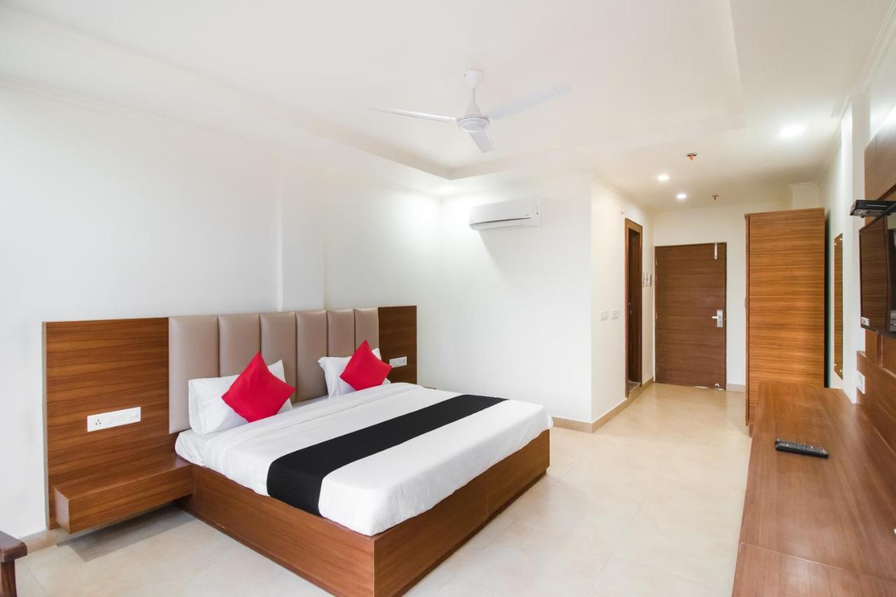 Hotel Grand 81 Faridabad Exterior photo